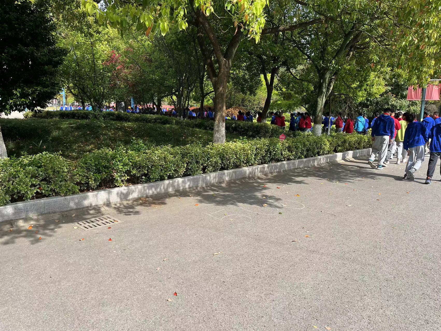 记录周一爱心义卖活动——呼唤爱心，播撒人间爱意插图4
